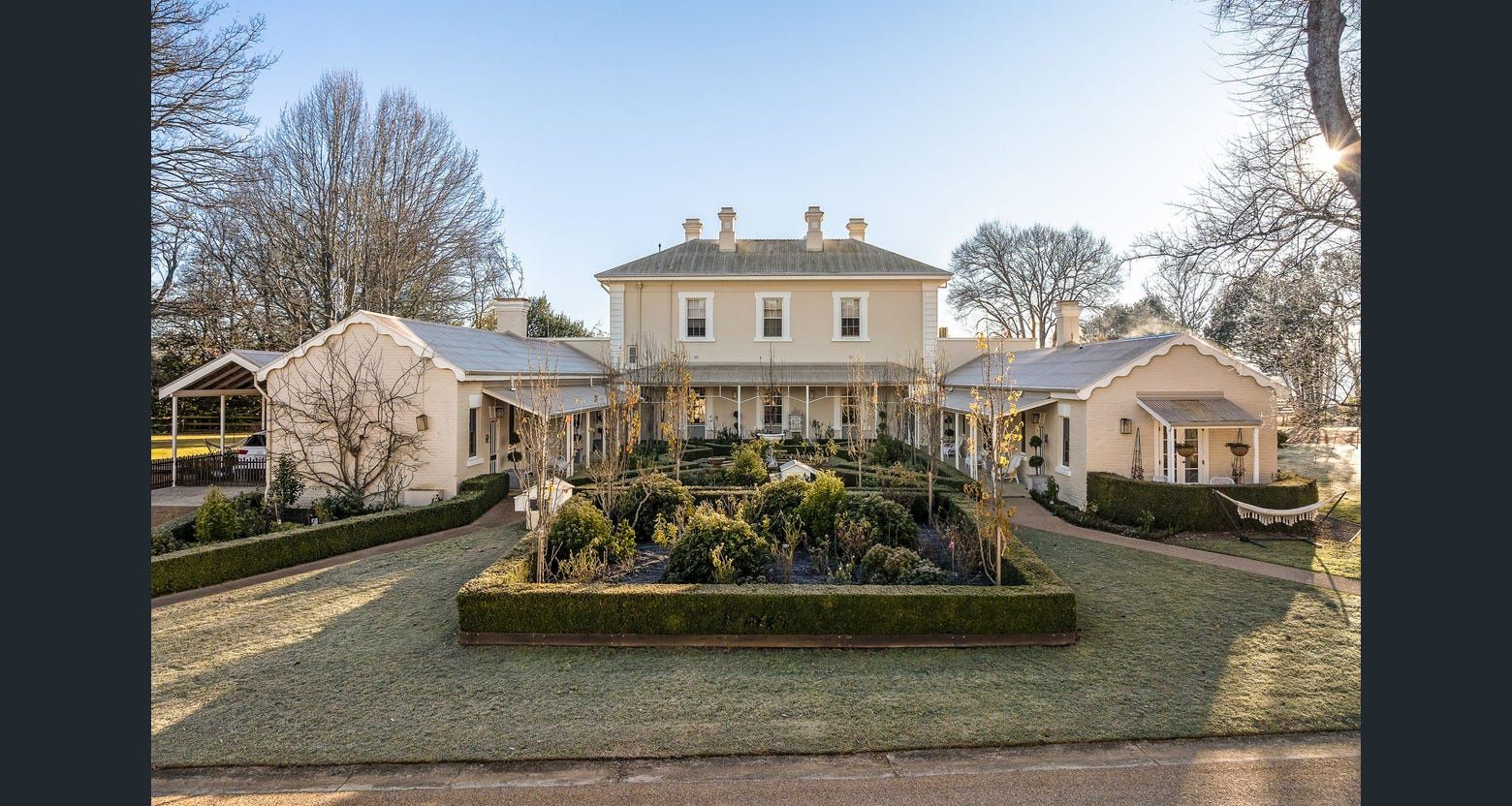 Flexible Indoor and Outdoor Options